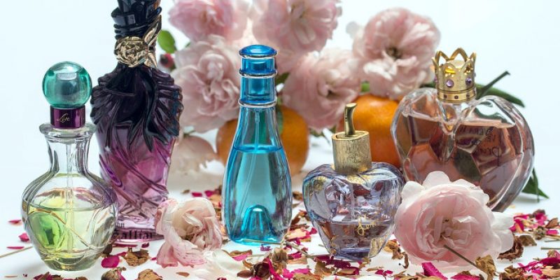 Cum să-ţi creezi propriul parfum