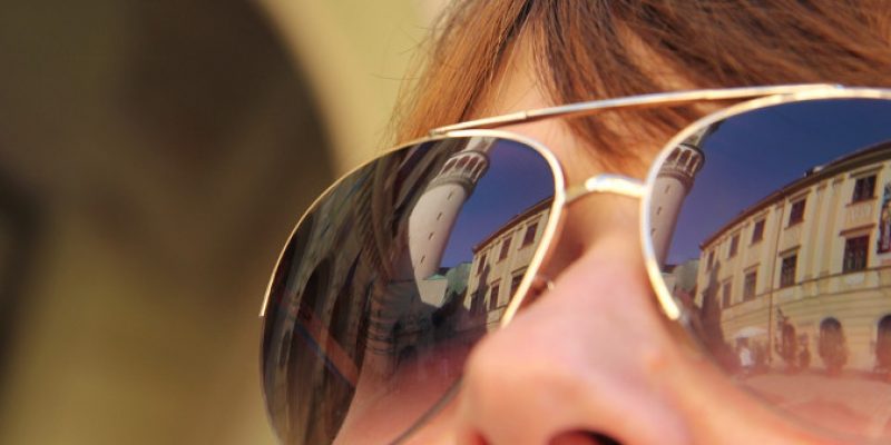 Ochelarii de soare înseamnă sănătate